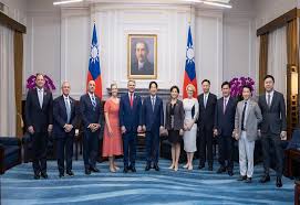अमेरिकी सांसदों के एक प्रतिनिधिमंडल ने ताइवान के नए राष्ट्रपति लाइ चिंग ते से सोमवार को मुलाकात की।