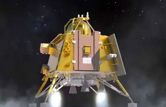 चन्द्रमा पर चंद्रयान 3 की सफल लैंडिंग, दक्षिणी ध्रुव पर उतरने वाला दुनिया का पहला देश बना भारत