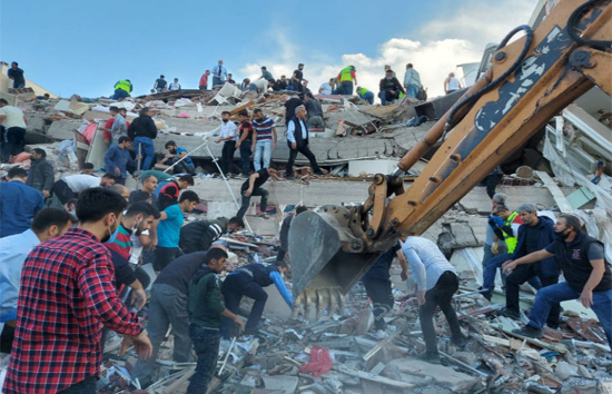 तुर्की में 7.8 तीव्रता का शक्तिशाली भूकंप, कई इमारतों को भारी नुकसान, 19 की मौत  