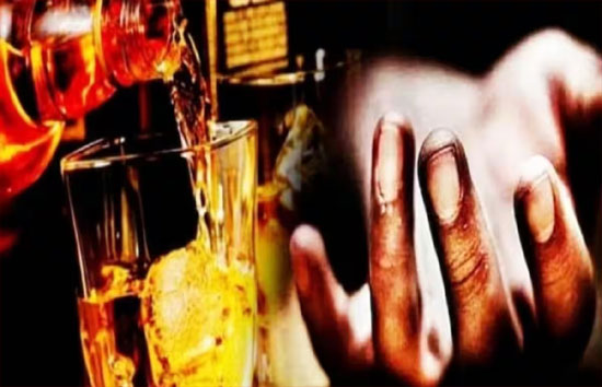 बिहार में जहरीली शराब पीने से 2 लोगों की मौत, 1 की हालत गंभीर, पुलिस जांच में जुटी 