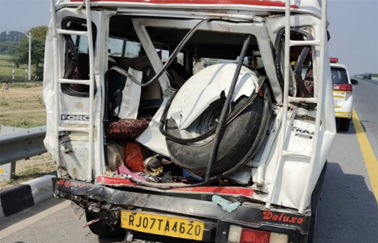 फिरोजाबाद : शादी समारोह से लौटते समय हुआ हादसा, पांच की दर्दनाक मौत, 7 घायल