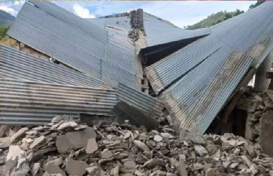 नेपाल में आए भूकंप से सौ से ज्यादा विद्यालयों के भवनों को नुकसान, 63 विद्यालय ध्वस्त