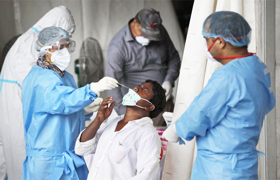 coronavirus update in india : कोरोना के 24 घंटे में सिर्फ 3,230 नए मामले, 10 की मौत
