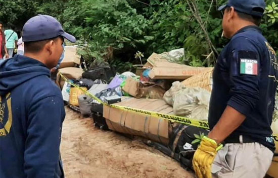मेक्सिको : ड्राइवर की लापरवाही से खाई में गिरी बस, 29 की गई मौत, 19 घायल