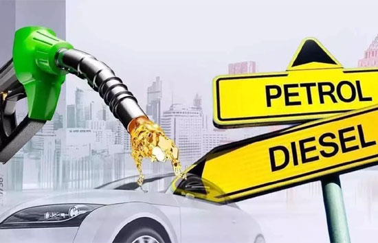 Petrol Diesel Price Today : कच्चे तेल के गिरे दाम, पेट्रोल-डीजल हुआ सस्ता 