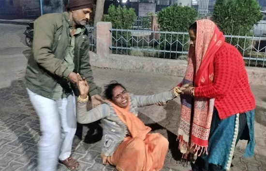 यूपी : मूंगफली के दाने से 4 साल की बच्ची की मौत, सांस नली में फंसने से गई जान 