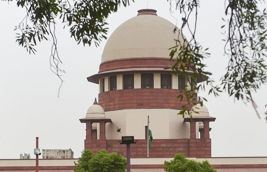 कई राज्य भारी कर्ज और घाटे में, फिर भी बांट रहे मुफ्त की रेवड़ियां...फ्री सुविधाओं वाली योजनाओं पर सुप्रीम कोर्ट की सख्त टिप्पणी 