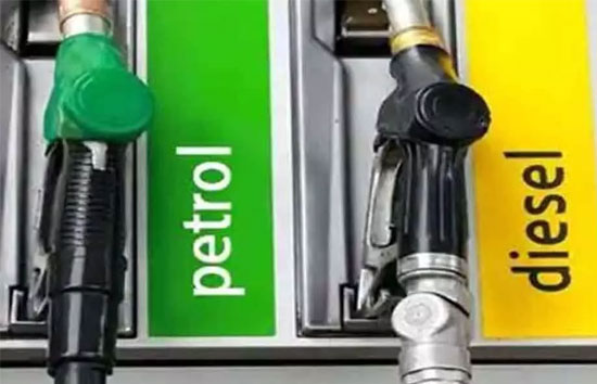 Petrol Diesel Prices : पेट्रोल-डीजल कहीं हुआ सस्ता तो कहीं बढ़े दाम, फटाफट चेक करें आज की नई कीमतें 