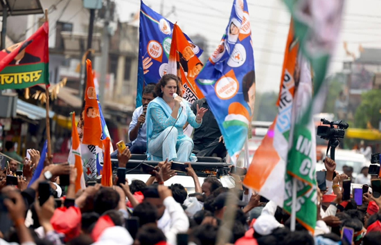 सपा पूरी ताकत के साथ रायबरेली- अमेठी में कांग्रेस को जीताने में जुटी, उमड़ रही भीड़ से चल रहा पता 
