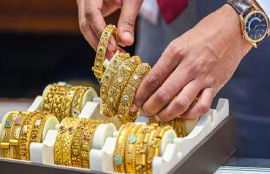 Gold-Silver Price Crash: सोने-चांदी के दामों में बड़ी गिरावट, जानें आज का 24K और 22K का नया भाव