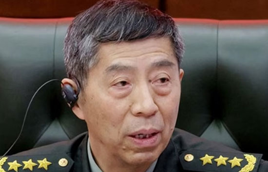 विदेश मंत्री के बाद अब चीन के रक्षा मंत्री भी हुए गायब, 2 सप्ताह से नहीं है कोई पता 