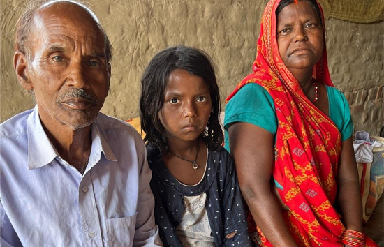 लखीमपुर खीरी की विकलांग लवली को अदाणी फाउंडेशन देगा सहारा