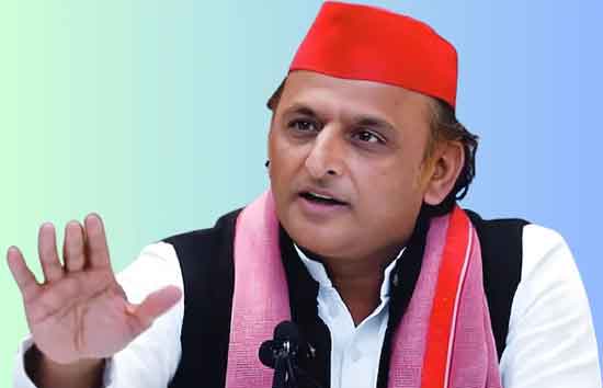 वाराणसी को क्योटो नहीं बनाया जा सकता तो इसे कुत्ता मुक्त तो बना दें : अखिलेश