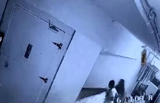 मुंबई : सीसीटीवी खुलासे ने उड़ाई नींद, 10 साल की बच्ची पर 2 साल की मासूम की हत्या का आरोप