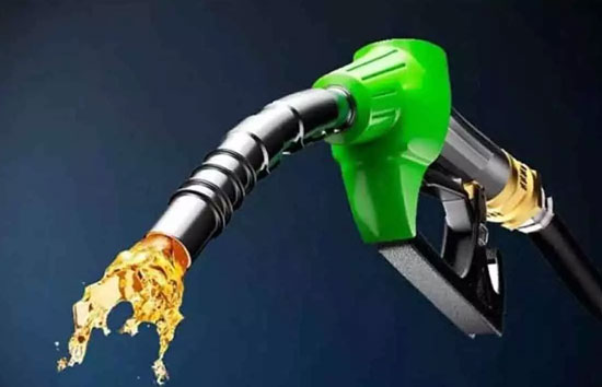 Petrol Diesel Prices Today : असम में बढ़े पेट्रोल के दाम, बिहार समेत इन राज्यों में घटी कीमतें, जारी हुए नए दाम 