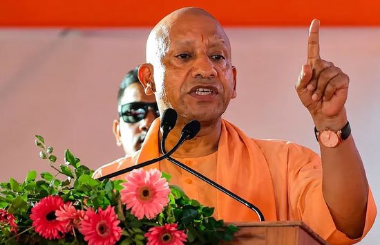 यूपी के 25 लाख युवाओं को योगी सरकार की डिजिटल सौगात, 2,374 करोड़ रुपये का भारी-भरकम बजट जारी