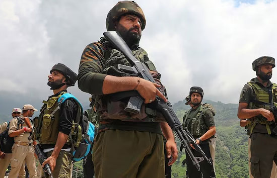 जम्मू-कश्मीर : डोडा में सुरक्षाबलों और आतंकियों के बीच मुठभेड़, 5 जवान शहीद 