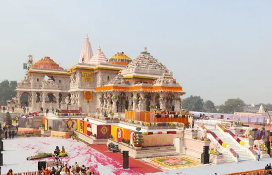 राम मंदिर चढ़ावा घोटाला : ट्रस्ट की शिकायत पर 8 नामजद, अखिलेश के आरोप के बाद दर्ज हुई FIR