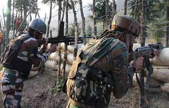 नापाक हरकतों से बाज नहीं आ रहा पाकिस्तान, LoC पर लगातार 9वीं दिन तोड़ा सीजफायर, मिला करारा जवाब 