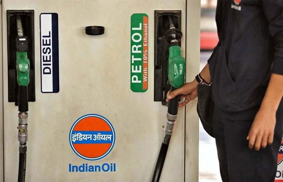 Petrol Price Today :कच्चे तेल की कीमतों में गिरावट, देखें पेट्रोल-डीजल के ताजा रेट 