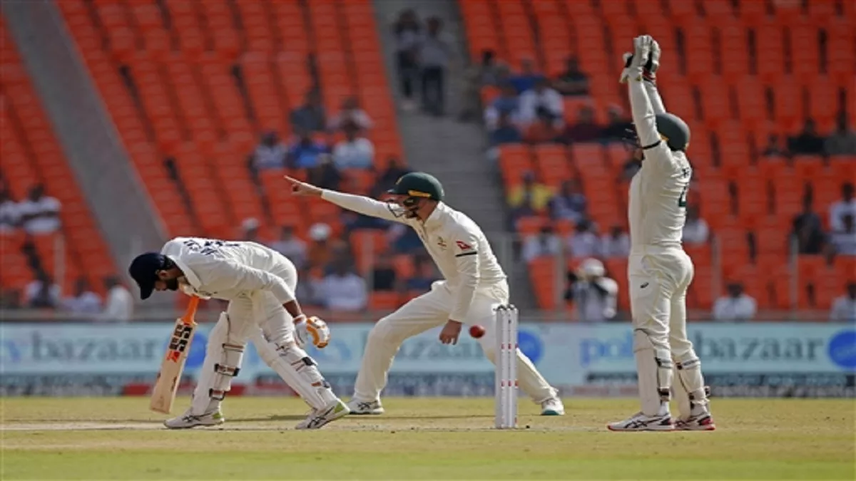 भारत और ऑस्ट्रेलिया के बीच खेले जा रहे चौथा टेस्ट मैच में मेजबान टीम ने पहली पारी के बाद 88 रन की ले ली बढ़त 
