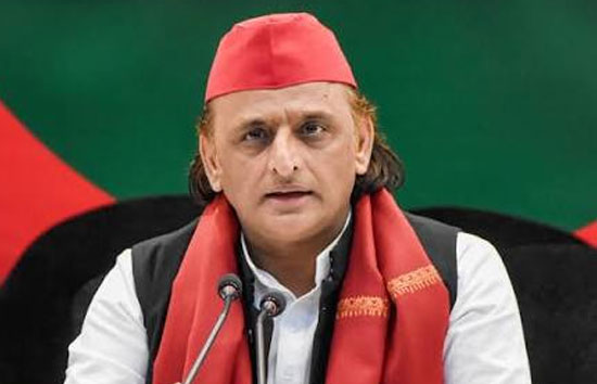 अखिलेश यादव का पलटवार: 'BJP मतलब भाग जाओ पाकिस्तान', जापानी छात्रों संग CM योगी की फोटो पर भी कसा तंज