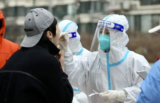 Coronavirus In China : चीन में कोरोना की बढ़ी रफ़्तार, 24 घंटे में 32,943 से नए मरीज