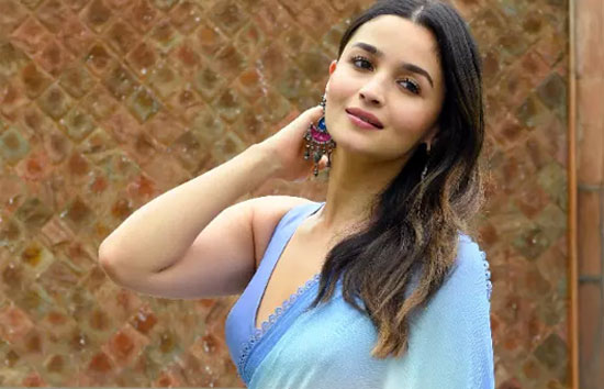 काम के लिए क्या आप पाकिस्तान जाएंगी ? आलिया भट्ट का आया जवाब 