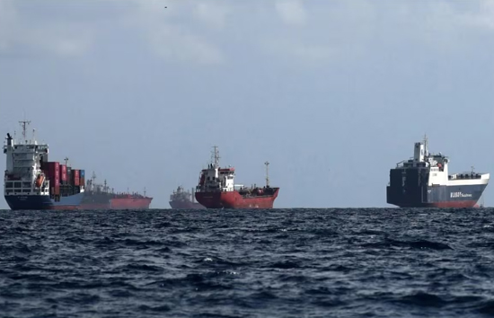 सीजफायर के बाद होर्मुज स्ट्रेट में तेल टैंकरों की आवाजाही शुरू होने की जगी उम्मीद, भारत ने शुरू की बातचीत 