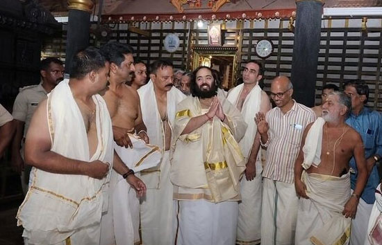 अनंत अंबानी ने मंदिर को दिए 6 करोड़ रुपये, रखरखाव और पुनर्निर्माण के लिए भी दिए 12 करोड़ 
