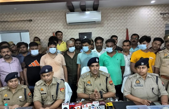 लखनऊ : राजधानी पुलिस ने 24 घंटे में लूट की दो बड़ी घटनाओं का किया खुलासा, 7 आरोपी गिरफ्तार