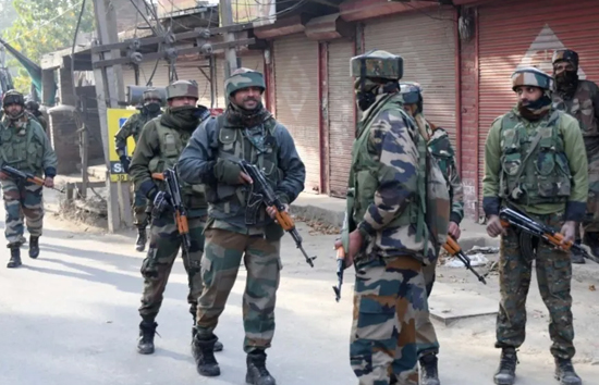 जम्मू कश्मीर में 72 घंटे में तीन बड़े आतंकी हमले, कठुआ के बाद आतंकियों ने डोडा में आर्मी पोस्ट पर बरसाई गोलियां
