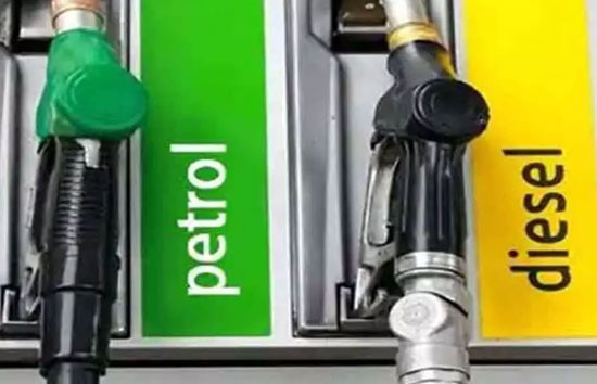 Petrol Diesel Price Today : फिर बढ़े कच्चे तेल के दाम, जाने आज पेट्रोल-डीजल की नई कीमतों के बारे में