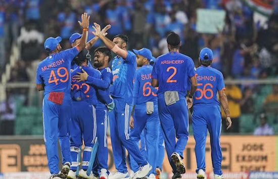 IND vs AUS : दूसरे टी20 मैच में भारत ने ऑस्ट्रेलिया 44 रन से हराया, सीरीज में 2-0 की बढ़त 