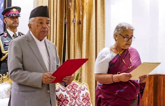 सुशीला कार्की नेपाल के अंतरिम प्रधानमंत्री के रूप में ली शपथ, पद संभालते लिए कई बड़े फैसले 