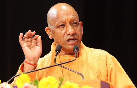 सड़क पर नमाज नहीं होगी, प्‍यार से मानेंगे तो ठीक, नहीं तो दूसरा तरीका अपनाएंगे : योगी आदित्यनाथ