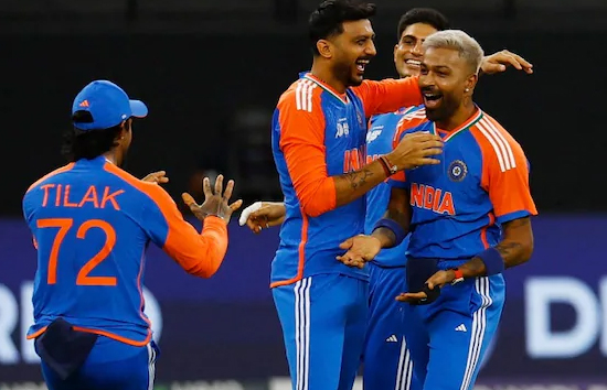 Asia Cup 2025 : सुपर-4 के लिए टीम इंडिया ने किया क्वालीफाई, पाकिस्तान  बढ़ी धड़कन, ओमान आउट 
