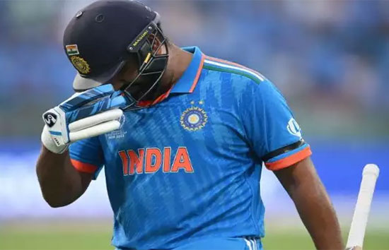  IND vs ENG :  रोहित शतक से चूके, भारत ने इंग्लैंड के सामने रखा 230 रनों का लक्ष्य
