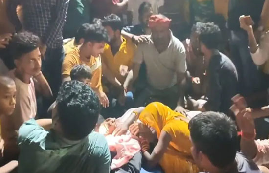 बहराइच में दुर्गा मूर्ति विसर्जन के दौरान पथराव, गोलीबारी में एक की मौत