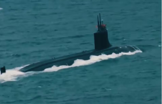 चीन ने पाक को पहले दी फाइटर जेट, फिर डिफेंस सिस्टम...और अब दे रहा सबमरीन