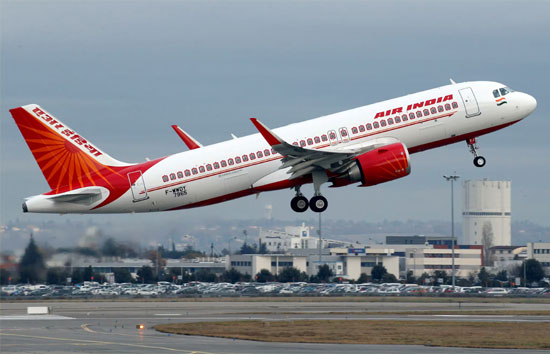 एयर इंडिया ने शराब पीकर विमान उड़ाने वाला पायलट को किया बर्खास्त, आरोपी के खिलाफ टाटा समूह दर्ज कराएगी FIR 