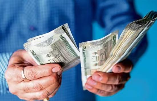 सरकार का बड़ा फैसला...8वें वेतन आयोग को कैबिनेट की मंजूरी , 50 लाख सरकारी कर्मचारियों को होगा फायदा 